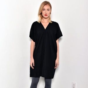 UZI NYC v-Dress in Black